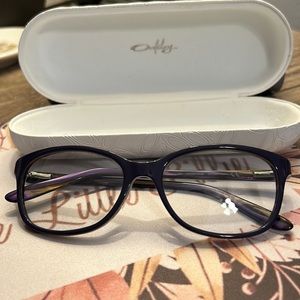 Women’s Oakley glasses